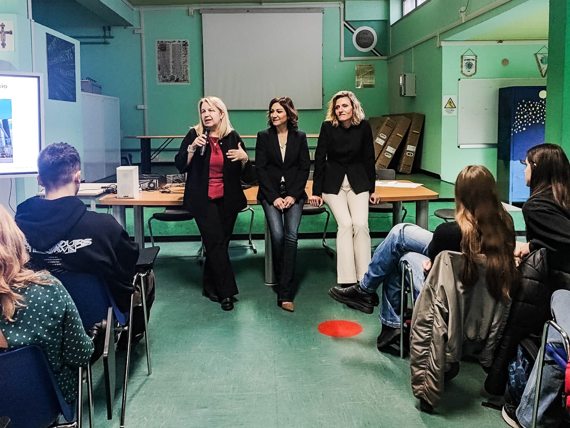 STEM IN ACTION – role model femminili per orientare alle STEM
