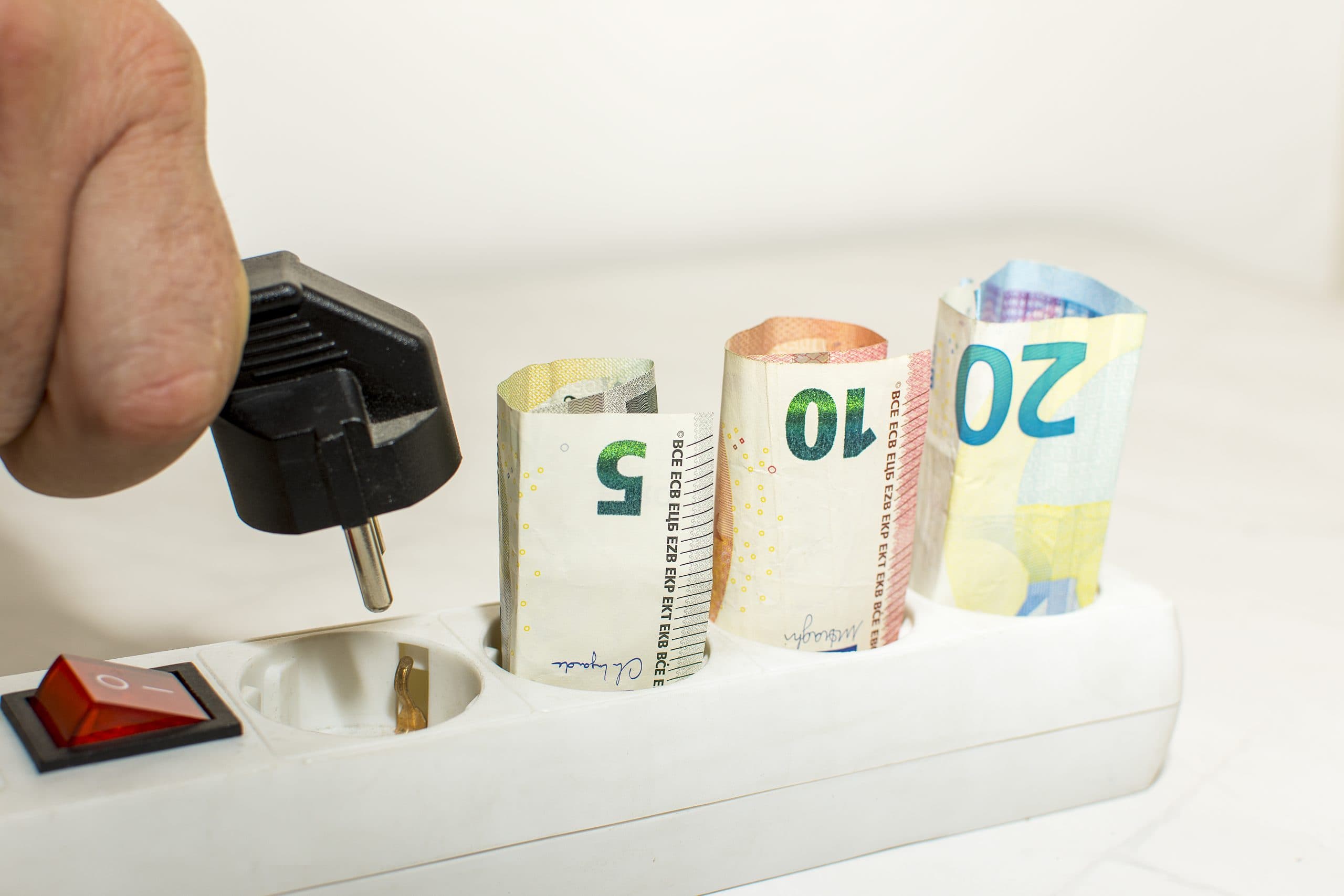 Rapporto di previsione CSC: PIL all’1% nel 2026, ma l’energia frena la crescita nel 2027